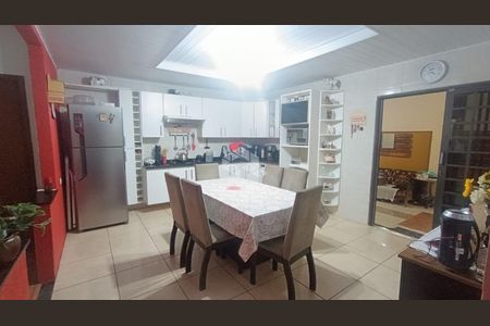 21_photo/94dcfb36f9.94a9da50d9b48d8e-ATLAS-127e37ee-0448-4e03-85f9-058f3947130f.jpg de casa à venda com 3 quartos, 190m² em Boqueirão, Curitiba