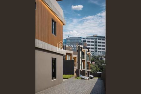 3_photo/94dcfb377f.ceff8192393c33de-ATLAS-f201b20b-ad27-4e77-934f-4b1e8a062beb.jpg de casa à venda com 3 quartos, 149m² em Xaxim, Curitiba