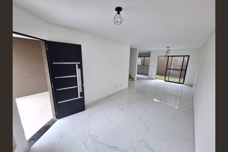 7_photo/94dcfb378f.fbcd7a2e7ac63d93-ATLAS-3fdb755d-7efd-449f-a66e-3311c7fd0641.jpg de casa à venda com 3 quartos, 140m² em Xaxim, Curitiba