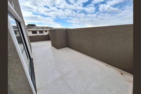 8_photo/94dcfb378f.fbcd7a2e7ac63d93-ATLAS-7ee4fbd8-7bec-4970-ade3-6b131c17b2f3.jpg de casa à venda com 3 quartos, 140m² em Xaxim, Curitiba