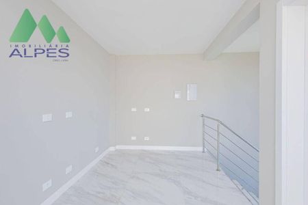 42_photo/94dcfb3791.28ae82bf78ffcf02-ATLAS-5093fea5-16a9-47ba-b50a-e89323fb87e8.jpg de casa à venda com 3 quartos, 140m² em Xaxim, Curitiba