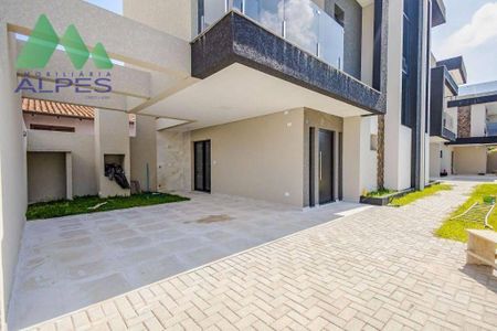 4_photo/94dcfb3791.28ae82bf78ffcf02-ATLAS-ac6205d8-2d53-45f0-9bcd-c69384caa203.jpg de casa à venda com 3 quartos, 140m² em Xaxim, Curitiba