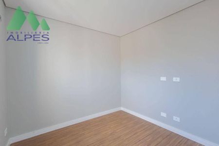 25_photo/94dcfb3791.28ae82bf78ffcf02-ATLAS-c04b0d01-e579-443d-8a4a-5df79d335133.jpg de casa à venda com 3 quartos, 140m² em Xaxim, Curitiba