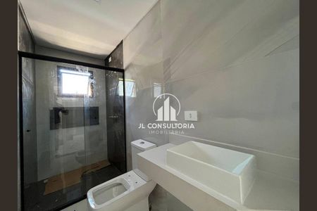 3_photo/94dcfb3791.b2d0f9b624e9e396-ATLAS-604f858f-2e5f-478c-87cb-635c3dc4f044.jpg de casa à venda com 3 quartos, 140m² em Xaxim, Curitiba