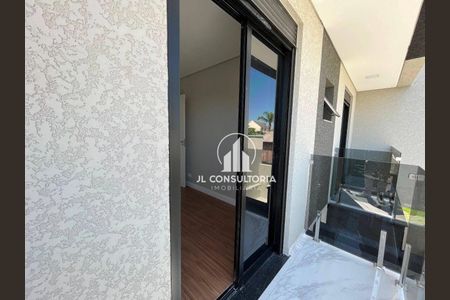 12_photo/94dcfb3791.b2d0f9b624e9e396-ATLAS-e5d8c99c-4b51-4533-9294-59a11a48e408.jpg de casa à venda com 3 quartos, 140m² em Xaxim, Curitiba