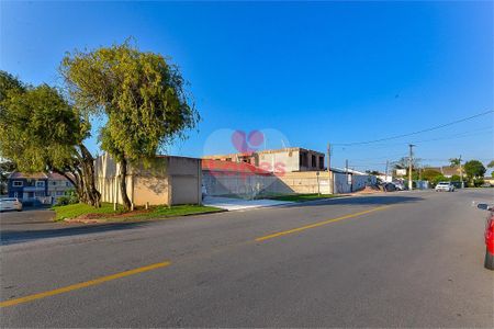 5_photo/94dcfb37c5.692fcc511d44006f-ATLAS-5a1a0b8f-1739-4c74-9dc7-1f759a32bfc9.jpg de casa à venda com 3 quartos, 168m² em Xaxim, Curitiba