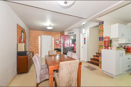 9_photo/94dcfb37c5.692fcc511d44006f-ATLAS-acc818d9-cbb0-46ea-ab64-fe303e86b7ba.jpg de casa à venda com 3 quartos, 168m² em Xaxim, Curitiba