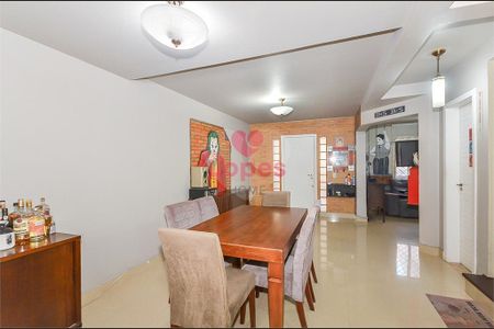 1_photo/94dcfb37c5.692fcc511d44006f-ATLAS-cee905dc-9fc8-4228-9583-9f0dfd1d3823.jpg de casa à venda com 3 quartos, 168m² em Xaxim, Curitiba