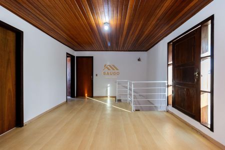 27_photo/94dcfb381f.98cf39ec7952f033-ATLAS-952df089-3e13-4bd7-b0c0-927e51b2db4f.jpg de casa à venda com 7 quartos, 300m² em Xaxim, Curitiba