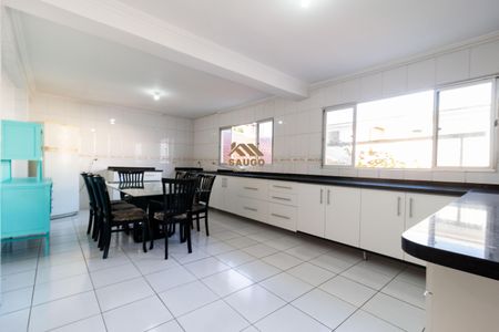 24_photo/94dcfb381f.98cf39ec7952f033-ATLAS-cf72a9b8-8f2a-4ac7-8852-435ae0a71d87.jpg de casa à venda com 7 quartos, 300m² em Xaxim, Curitiba