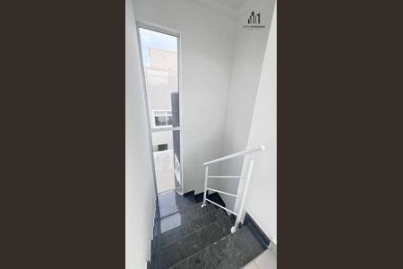 4_photo/94dcfb3825.e100dba37721dde7-ATLAS-4ee7f166-5fc6-4089-9083-83233bbf933e.jpg de casa à venda com 3 quartos, 120m² em Xaxim, Curitiba