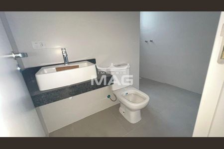 12_photo/94dcfb3825.e100dba37721dde7-ATLAS-86540196-5497-4ee0-97c5-4c4e5662b61d.jpg de casa à venda com 0 quarto, 120m² em Xaxim, Curitiba