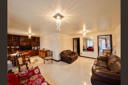 5_photo/94dcfb384b.4be1128a99dd7c8e-ATLAS-0b044b39-1bef-4e75-8997-f763337e5b1b.jpg de casa à venda com 4 quartos, 288m² em Boqueirão, Curitiba