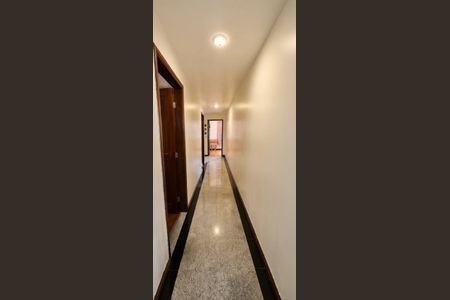 4_photo/94dcfb384b.4be1128a99dd7c8e-ATLAS-44aaeaaa-d5c2-4321-990e-9ceadef5d8bc.jpg de casa à venda com 4 quartos, 288m² em Boqueirão, Curitiba