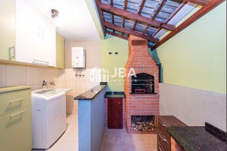 7_photo/94dcfb3855.f7e81ba1849dc159-ATLAS-82922405-8aeb-4ac0-8b71-b344a6e7b3ad.jpg de casa à venda com 0 quarto, 120m² em Xaxim, Curitiba