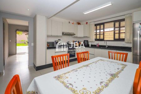 12_photo/94dcfb38bd.e1d2c46bde3eb79c-ATLAS-0ccaa7be-e2ed-4391-8679-52c163c3666b.jpg de casa à venda com 4 quartos, 251m² em Xaxim, Curitiba