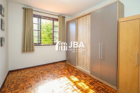 22_photo/94dcfb38bd.e1d2c46bde3eb79c-ATLAS-336000e7-2b52-45fa-a430-e085decf51ef.jpg de casa à venda com 4 quartos, 251m² em Xaxim, Curitiba