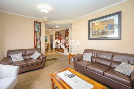 7_photo/94dcfb38bd.e1d2c46bde3eb79c-ATLAS-f3a600a0-7817-4e1c-a883-263866d8edf9.jpg de casa à venda com 4 quartos, 251m² em Xaxim, Curitiba