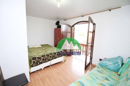 4_photo/94dcfb392b.bdf1def5ceb5107f-ATLAS-13a4e165-0514-44ec-9bfb-3d14ed089d9a.jpg de casa à venda com 5 quartos, 358m² em Xaxim, Curitiba