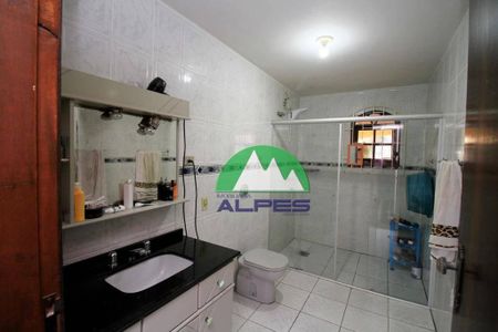 7_photo/94dcfb392b.bdf1def5ceb5107f-ATLAS-381b8568-05cf-472e-bfe8-fea6142285fb.jpg de casa à venda com 5 quartos, 358m² em Xaxim, Curitiba