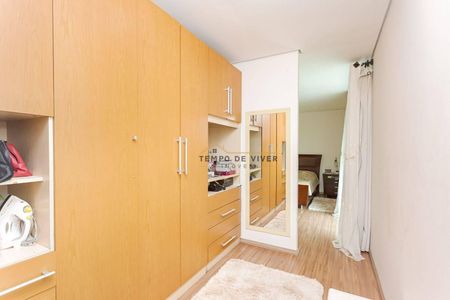 15_photo/94dcfb395b.7b530a1a9823c72f-ATLAS-e93bcd49-be93-48c5-bd6b-9de6df027a15.jpg de casa à venda com 3 quartos, 300m² em Xaxim, Curitiba