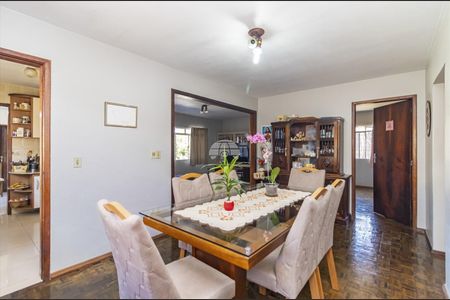 8_photo/94dcfb39a1.7d44486df2fbe63f-ATLAS-bb2a1c3c-cc44-4af1-9702-ffd0ceaafa0f.jpg de casa à venda com 3 quartos, 220m² em Xaxim, Curitiba