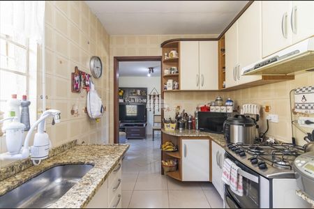 12_photo/94dcfb39a1.7d44486df2fbe63f-ATLAS-bf5cdb6d-e536-4101-8e90-ad9a920b8ea8.jpg de casa à venda com 3 quartos, 220m² em Xaxim, Curitiba