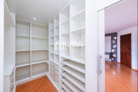 45_photo/94dcfb39ad.ee0a0a5d8521beca-ATLAS-024dbe96-cd9e-4e92-893f-c976c0f8dd09.jpg de casa à venda com 3 quartos, 290m² em Boqueirão, Curitiba