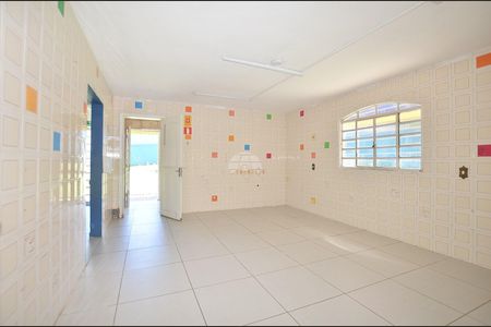 32_photo/94dcfb39b9.e2a54b59782b9362-ATLAS-77650fec-3fb4-4255-a9ea-9f78ceef875e.jpg de casa à venda com 5 quartos, 145m² em Xaxim, Curitiba