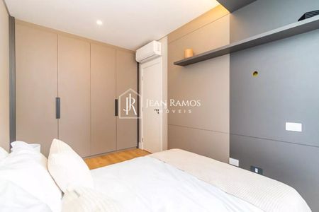 37_photo/94dcfb39d9.0f81dd1a9a4f6ffb-ATLAS-53322107-2e31-43f5-a97e-3a85cf990a9d.jpg de casa à venda com 3 quartos, 215m² em Xaxim, Curitiba