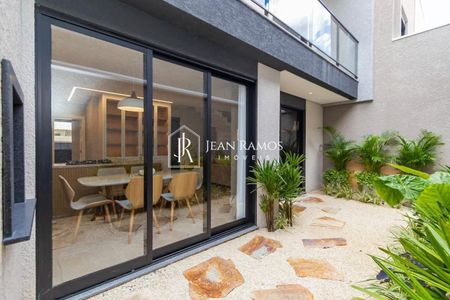 18_photo/94dcfb39d9.0f81dd1a9a4f6ffb-ATLAS-afd36ce1-9c02-46d5-8465-1fcb2733fe5f.jpg de casa à venda com 3 quartos, 215m² em Xaxim, Curitiba