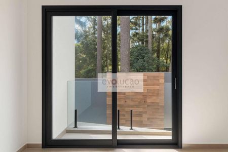 8_photo/94dcfb39d9.2f15d505e37c7ac5-ATLAS-1944c973-e093-4a7c-a5d3-664f0ff246c6.jpg de casa à venda com 3 quartos, 179m² em Xaxim, Curitiba