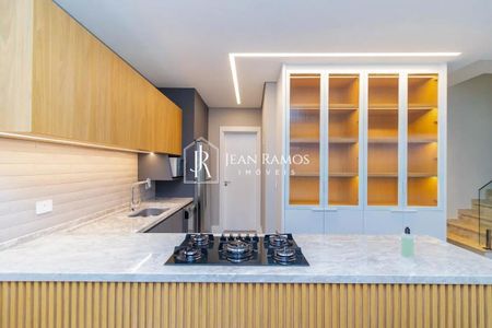 11_photo/94dcfb39d9.6721d330cc8d7611-ATLAS-3ffe5009-b55c-4a9a-bba6-9f2933e2c667.jpg de casa à venda com 3 quartos, 175m² em Xaxim, Curitiba