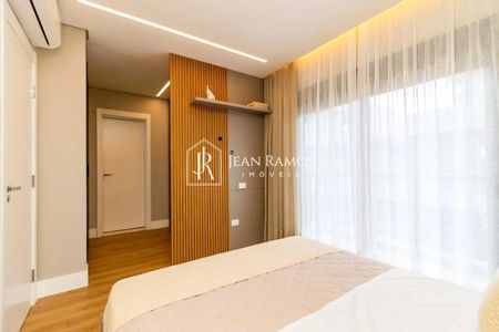 34_photo/94dcfb39d9.6721d330cc8d7611-ATLAS-feae38ba-cb80-4bea-af03-3bcb77277bb6.jpg de casa à venda com 3 quartos, 175m² em Xaxim, Curitiba