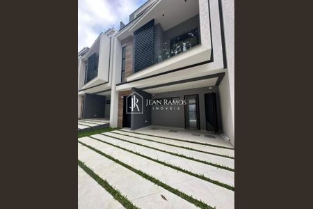 46_photo/94dcfb39df.aafc750051720c32-ATLAS-42722756-e7cb-4ec7-a0bd-2a06abeee0fb.jpg de casa à venda com 3 quartos, 179m² em Xaxim, Curitiba