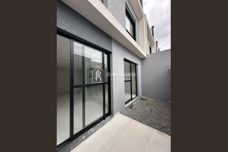 23_photo/94dcfb39df.aafc750051720c32-ATLAS-929c3f8f-34b4-4339-b0e1-7d6c2f418237.jpg de casa à venda com 3 quartos, 179m² em Xaxim, Curitiba