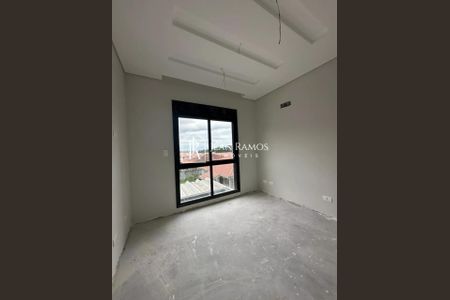 34_photo/94dcfb39df.aafc750051720c32-ATLAS-be8a16da-05cc-4b13-a6b6-95e1a8d9a8b6.jpg de casa à venda com 3 quartos, 179m² em Xaxim, Curitiba