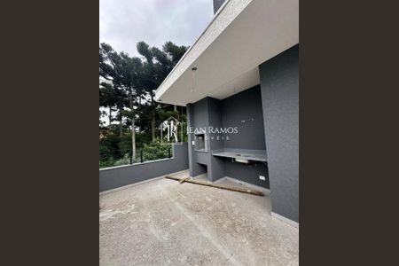 41_photo/94dcfb39df.aafc750051720c32-ATLAS-edea33d5-d24c-4531-8707-a95252cbba55.jpg de casa à venda com 3 quartos, 179m² em Xaxim, Curitiba