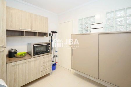 21_photo/94dcfb39e3.f5994e8b2021a887-ATLAS-42607e75-cabf-4a39-a6d2-d97d062fd51f.jpg de casa à venda com 0 quarto, 301m² em Boqueirão, Curitiba