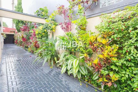 6_photo/94dcfb39e3.f5994e8b2021a887-ATLAS-608d22a6-3970-4fcd-b4fa-ffbdd017da5e.jpg de casa à venda com 0 quarto, 301m² em Boqueirão, Curitiba