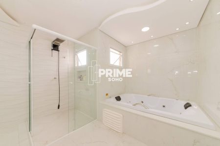 13_photo/94dcfb3a07.d505c9d9834fda44-ATLAS-ac213426-722b-4dfd-804a-46c33c0603dd.jpg de casa à venda com 4 quartos, 480m² em Boqueirão, Curitiba