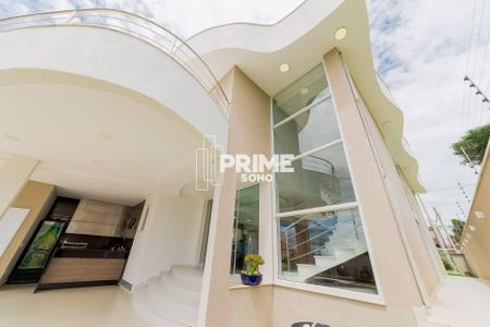 30_photo/94dcfb3a07.d505c9d9834fda44-ATLAS-c6e569c9-c2cd-49c4-a279-e8974f10a20a.jpg de casa à venda com 4 quartos, 480m² em Boqueirão, Curitiba