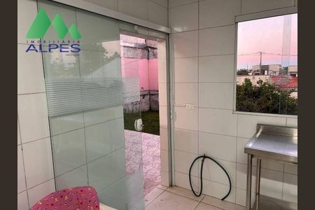 11_photo/94dcfb3a39.0aa27c9c25da381e-ATLAS-421a5330-c47a-4915-b658-e05d996ecbfa.jpg de casa à venda com 3 quartos, 190m² em Boqueirão, Curitiba