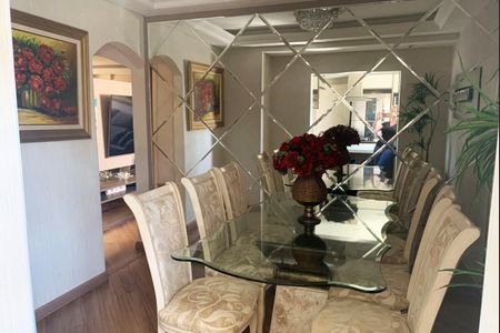 9_photo/94dcfb3a59.0b23cdb12d6957f7-ATLAS-30b0155d-affc-401f-8854-d84ee979e9da.jpg de casa à venda com 3 quartos, 220m² em Boqueirão, Curitiba