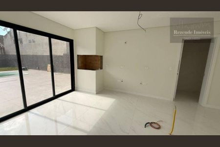 28_photo/94dcfb3a69.f30e432a3a93f0e7-ATLAS-324160c2-a2e4-493d-8207-ca3de99e8666.jpg de casa à venda com 3 quartos, 256m² em Boqueirão, Curitiba