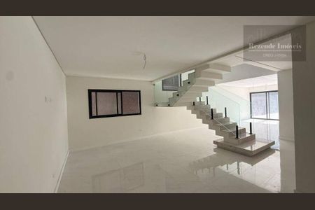 21_photo/94dcfb3a69.f30e432a3a93f0e7-ATLAS-a671bbdd-ac12-4d23-8bf7-bb7230d00ac4.jpg de casa à venda com 3 quartos, 256m² em Boqueirão, Curitiba