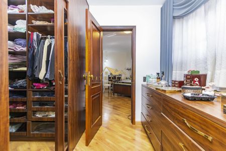 3_photo/94dcfb3b1f.bb43c42e99f1fbec-ATLAS-5ebb99c0-44e2-437f-a3ca-30e54df00873.jpg de casa à venda com 5 quartos, 529m² em Boqueirão, Curitiba