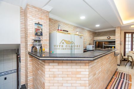 5_photo/94dcfb3b1f.bb43c42e99f1fbec-ATLAS-6d4dad3e-886c-4fb1-af69-7a67ccc5e578.jpg de casa à venda com 5 quartos, 529m² em Boqueirão, Curitiba