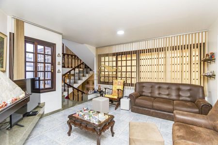 4_photo/94dcfb3b1f.bb43c42e99f1fbec-ATLAS-a8a88e85-147a-4e72-b68d-7593368883ac.jpg de casa à venda com 5 quartos, 529m² em Boqueirão, Curitiba