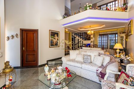 11_photo/94dcfb3b1f.bb43c42e99f1fbec-ATLAS-aaea456e-9619-4e21-a1d1-cd5fb864edce.jpg de casa à venda com 5 quartos, 529m² em Boqueirão, Curitiba